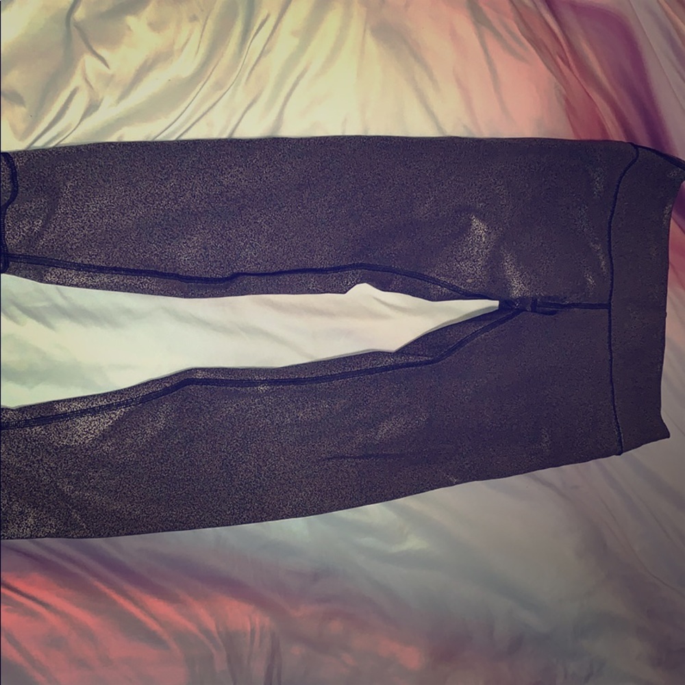 Size 10 luxtreme lululemon pant